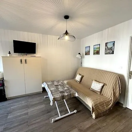 La Ferte De Louise Apartment